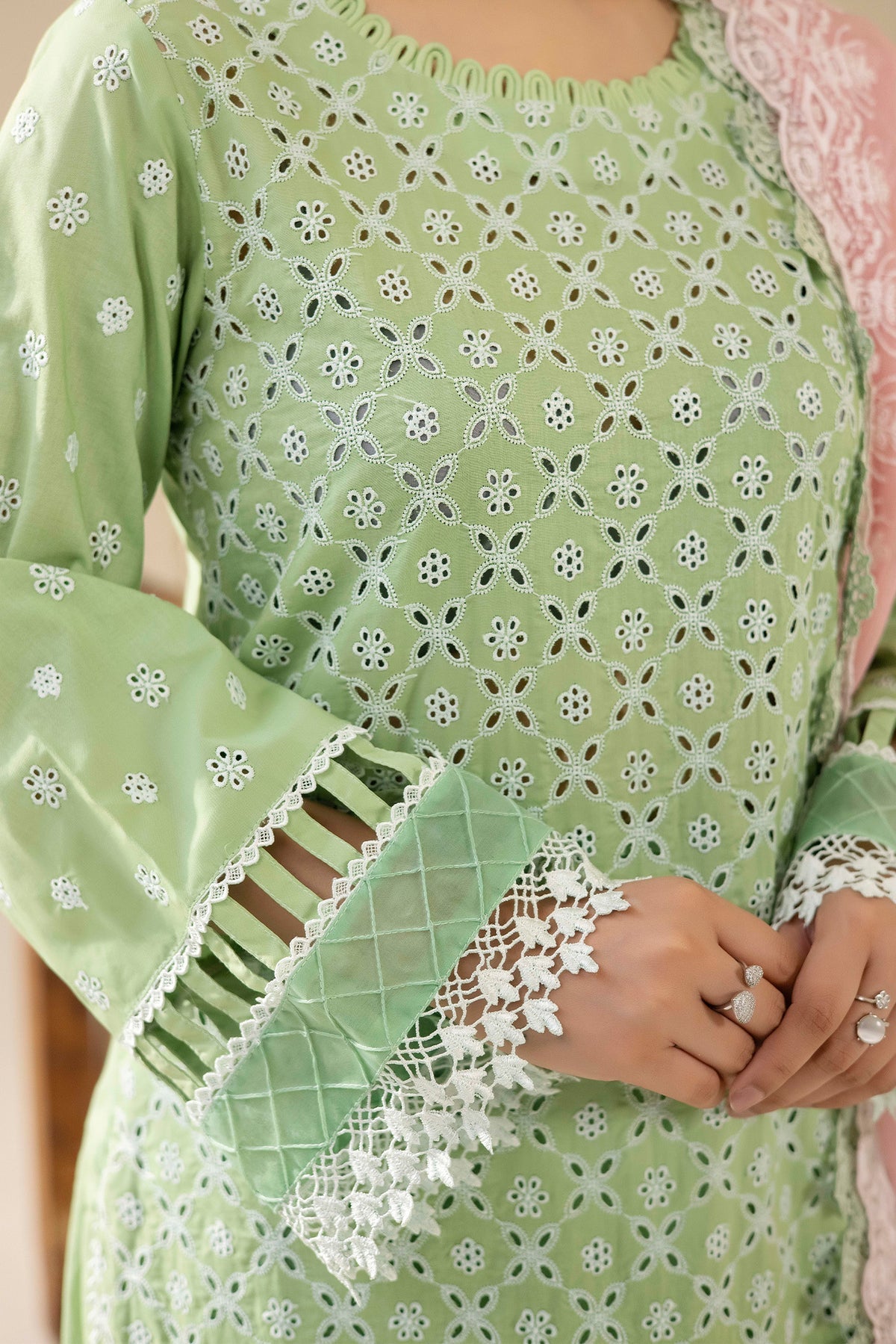 Unstitch chicken Kari