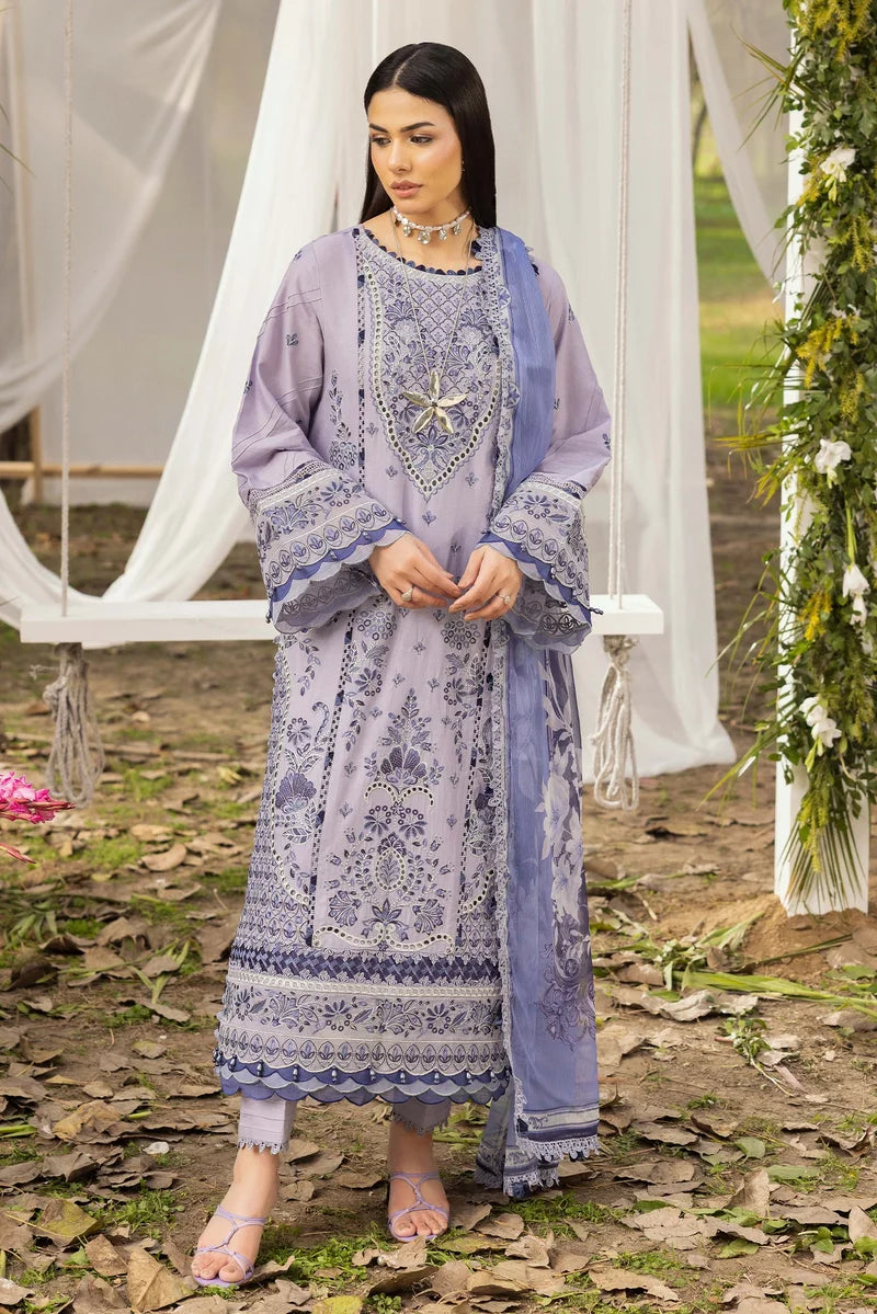 Elegant Pakistani dress / Luxury embroiderd lawn