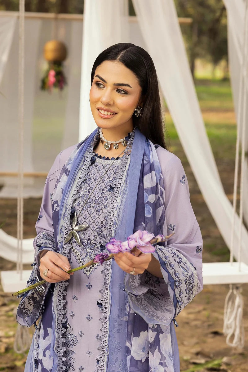 Elegant Pakistani dress / Luxury embroiderd lawn